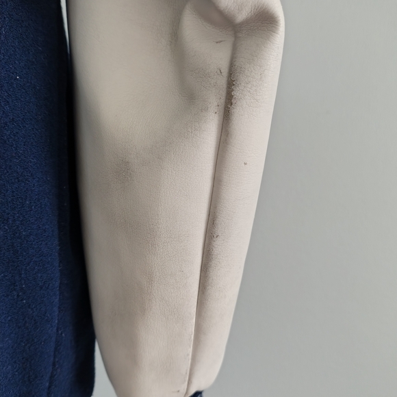 Official New York Yankees Genuine Apparel Navy and White Varsity Bomber Jacket - Picture 9 of 12